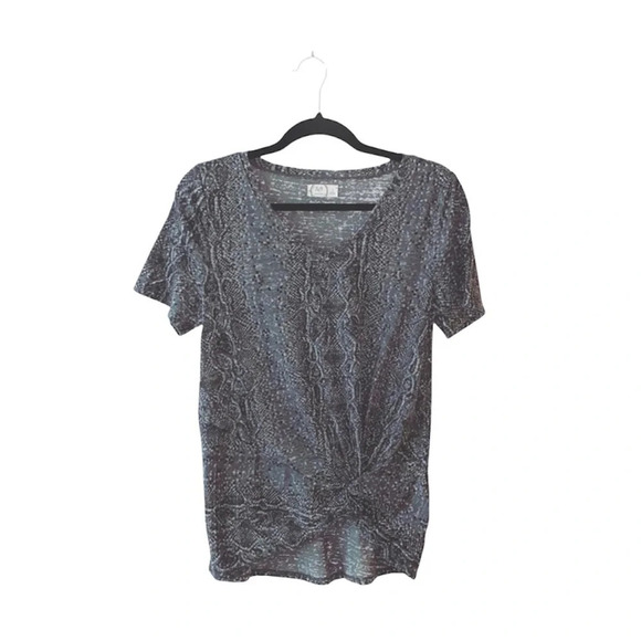 Maurices 24/7 Gray Snakeskin Print Knot Front V-neck Tee Small Women’s - Picture 2 of 8